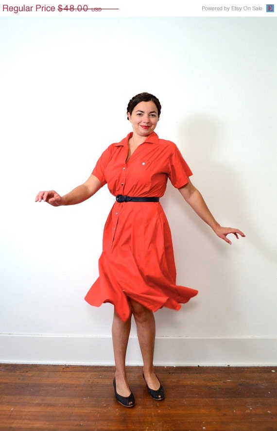 May Sale // 1970s Bright Red Cowgirl Dress // Large