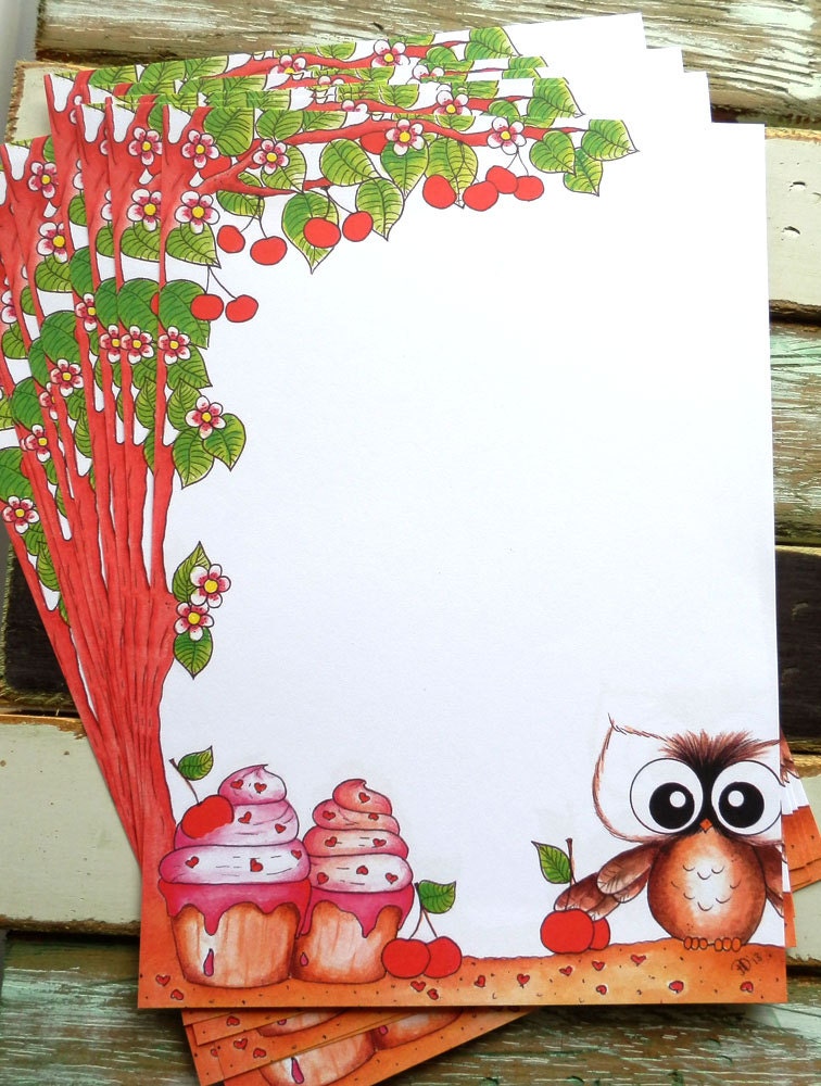 Stationary kit includes 20 sheets paper, 10 address stickers