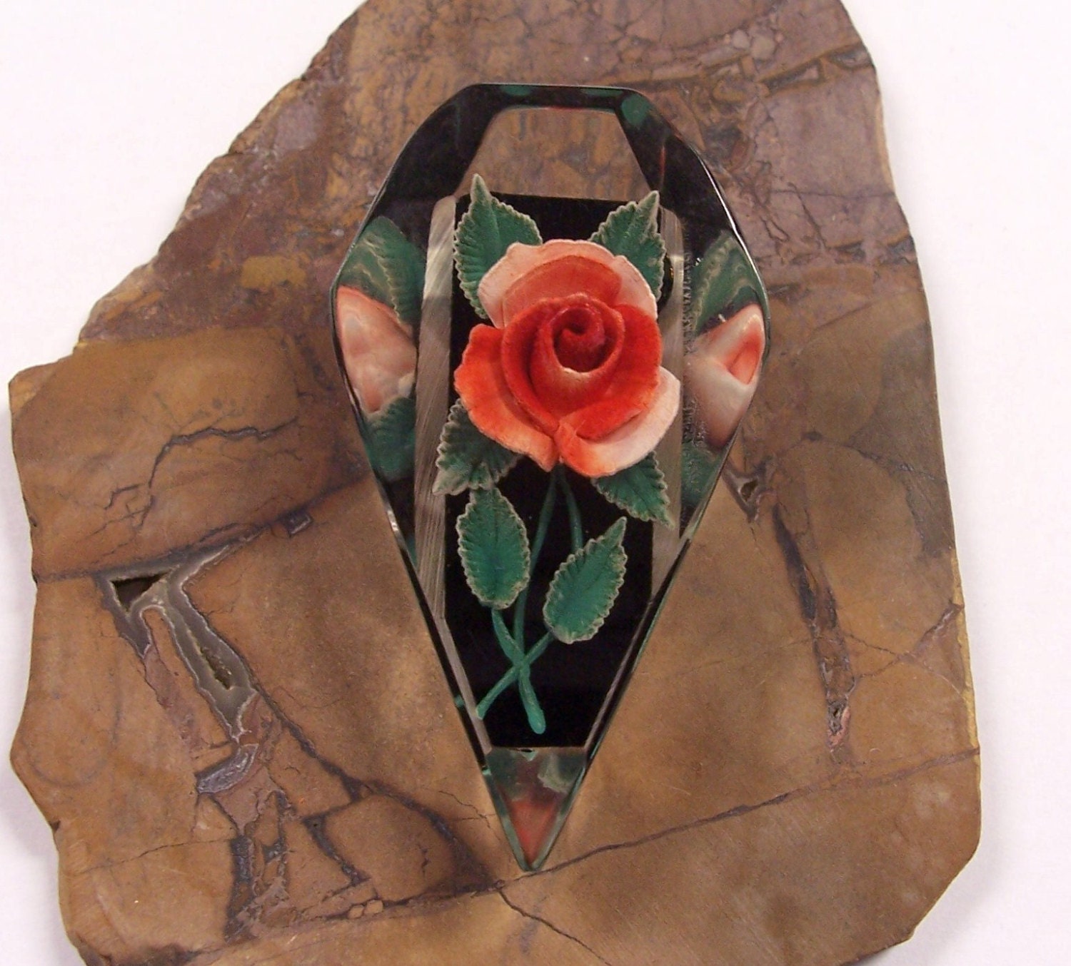VINTAGE Lucite ROSE Reverse Carved Red Rose Black Background Lucite Rose Pin Vintage Jewelry Destash (X105)