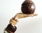 COCO JUMBO Vtg Bag Coconut Real Hard Shell with a Zipper and Over the Shoulder Cord for a True Tropicana Girl