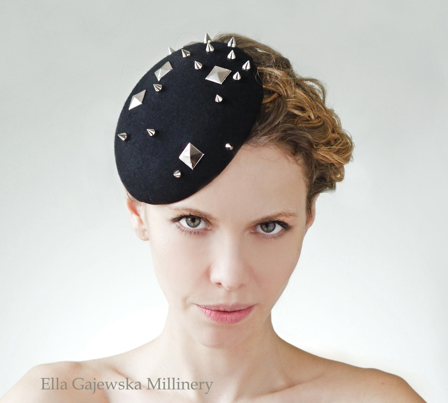Black Mini Hat Studded Spiked Mini Cocktail Hat Metal Studs Rivet Headpiece Fashion Fascinator Felt Hair Piece Racing