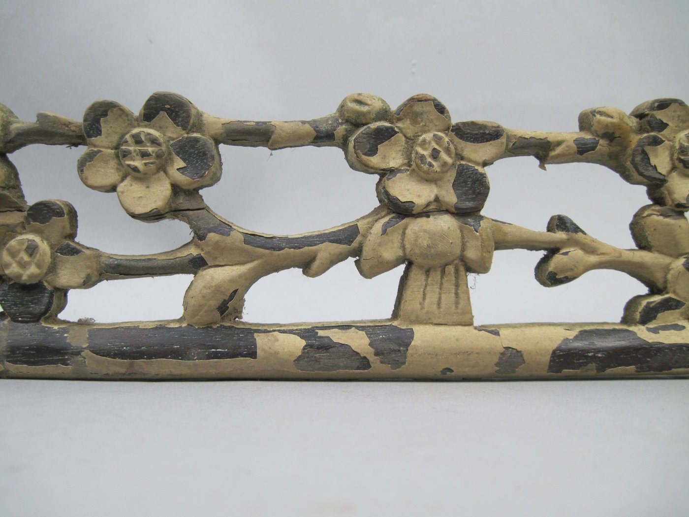Ornate, Carved DOGWOOD - vintage Architectural Salvage, Antique Wood Molding