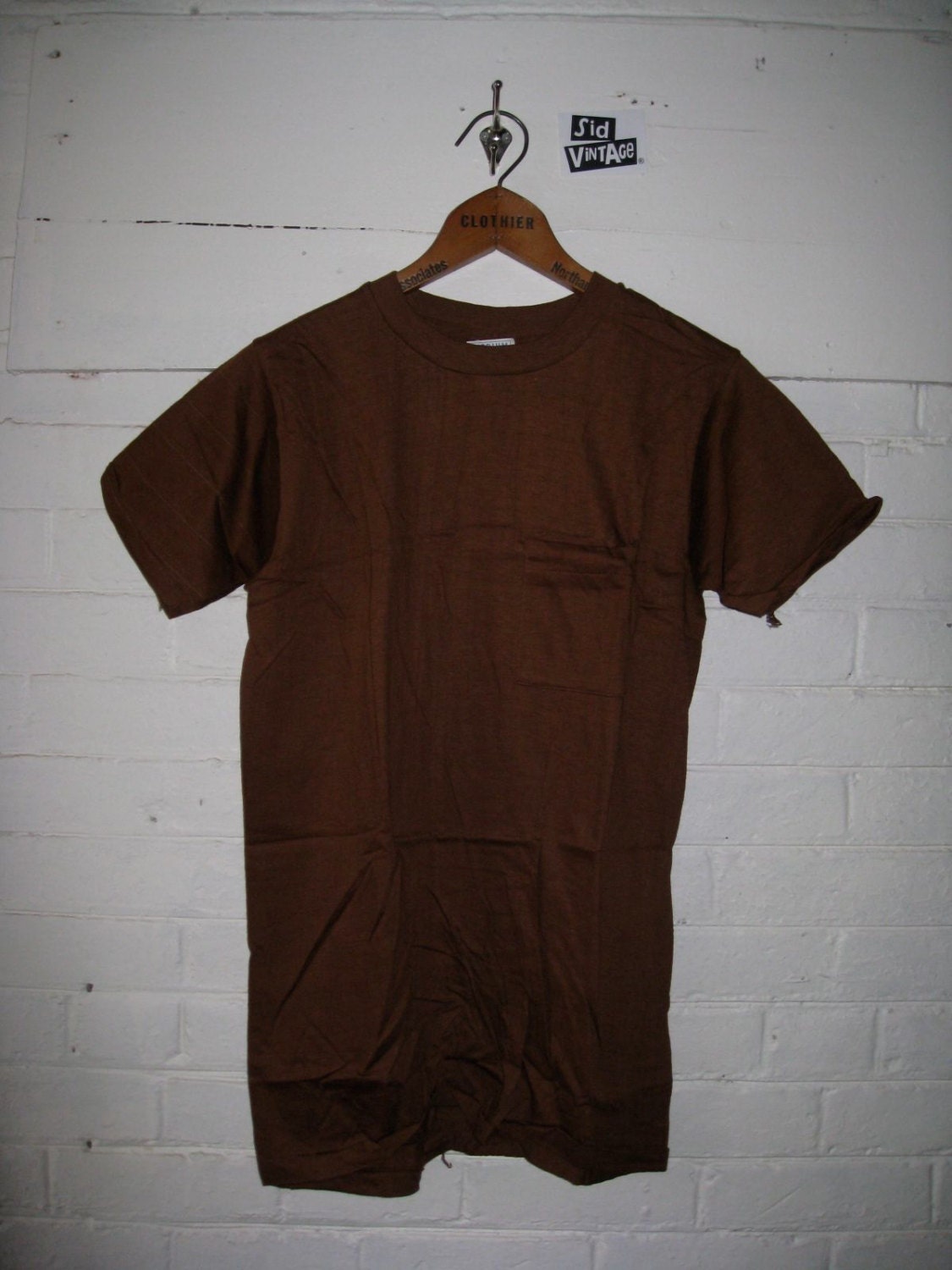 Vintage 1970's Deadstock Brown Pocket T-shirt all Cotton size Medium 38-40 Factory Flaw