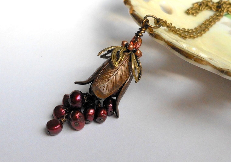 Necklace Freshwater Pearl,Burgundy Red Pearls Necklace,Brass Tulip and Pearls Jewelry