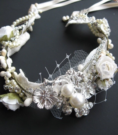 Wedding hairpiece, wreath diadem, Halo fascinator headband, tiara crown bridal, romantic wedding, whimsical headpiece, ivory lace berry