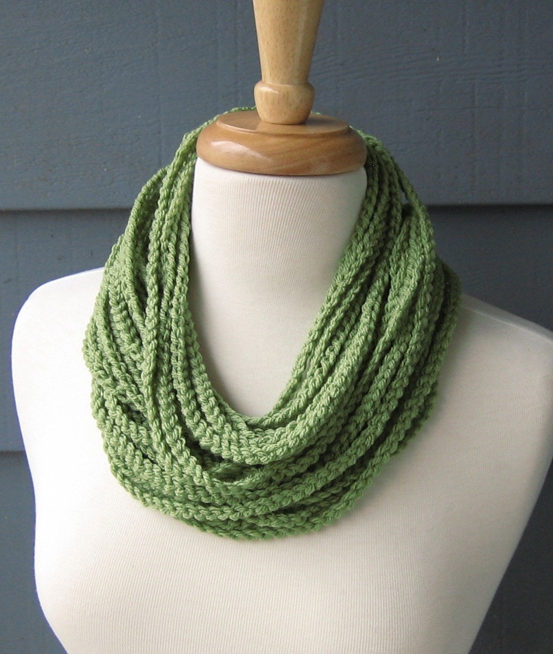 DIY / CROCHET PATTERN -  Chain Necklace 02 (Not the actual scarf)