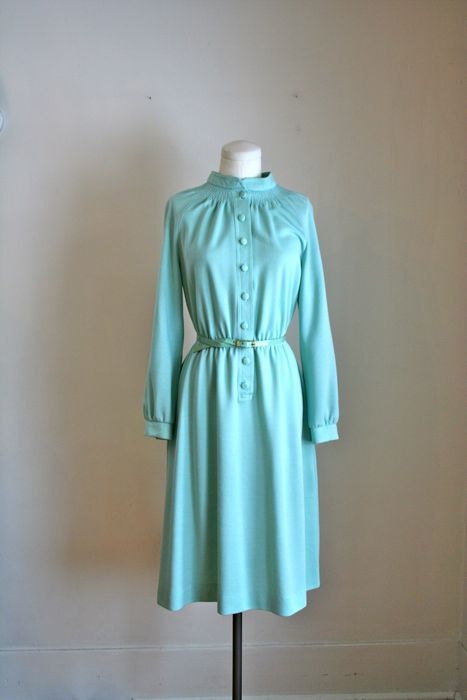 vintage 70s day dress - SEAFOAM green knit dress / M-L