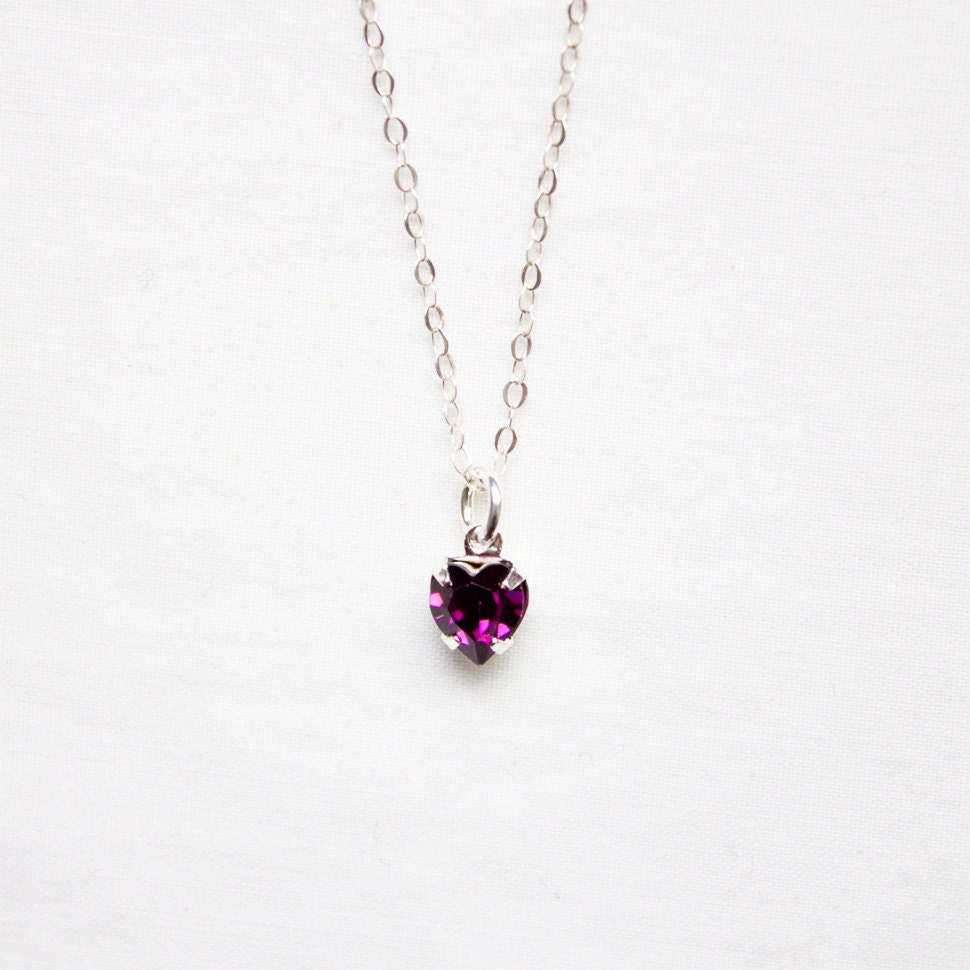 AMIE // Small Heart Necklace - tiny heart pendant necklace - minimal everyday jewellery