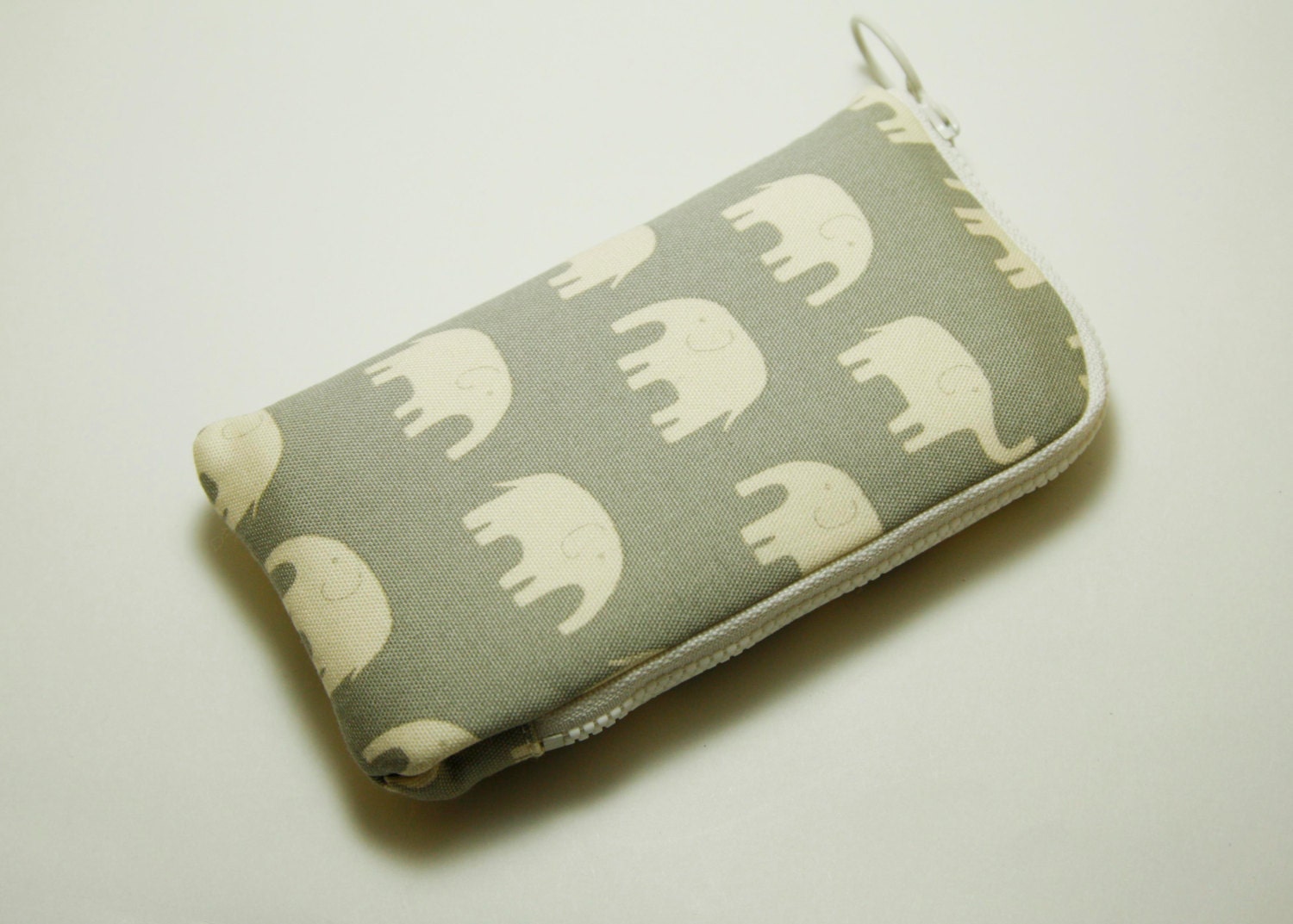 Iphone 5 Case /Sleeve / padded zipper pounch with 2 interior pocket -gray  elephant