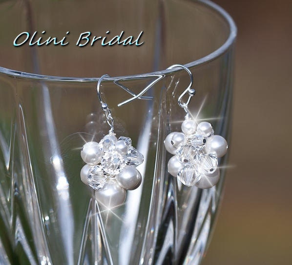 Wedding Bridal earrings - AUBRY - Swarovski crystals and Pearls, Wedding jewelry, Bridal accessory