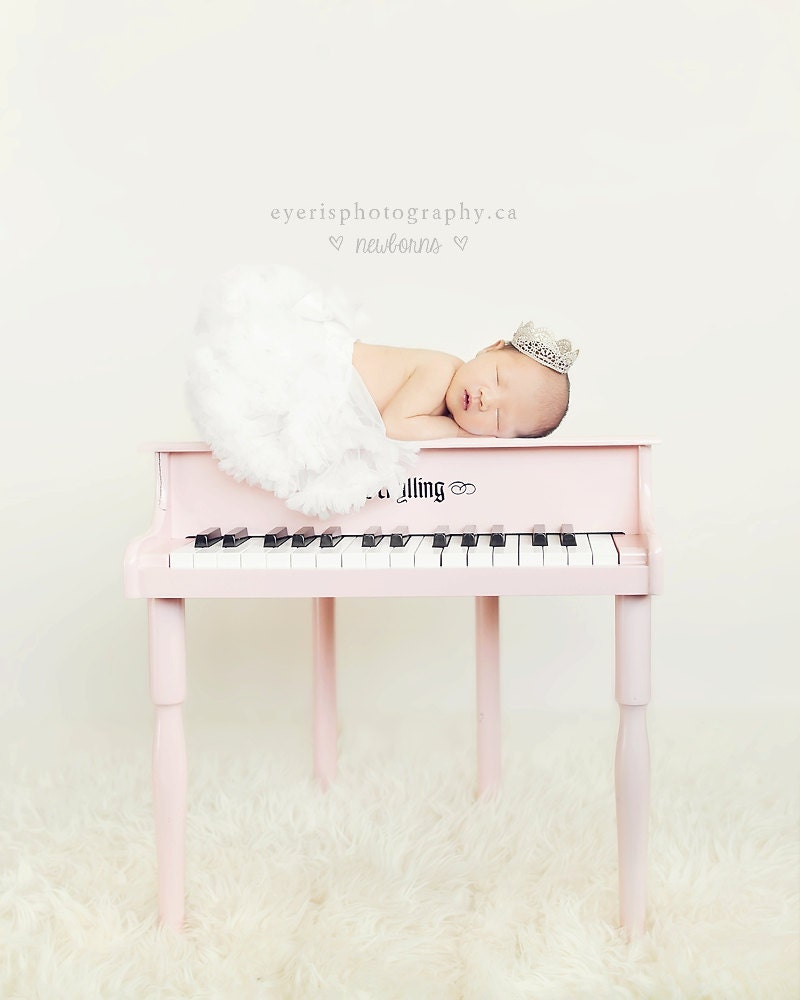 Newborn vintage inspired SILVER crown. Photography prop for baby, infant, child.