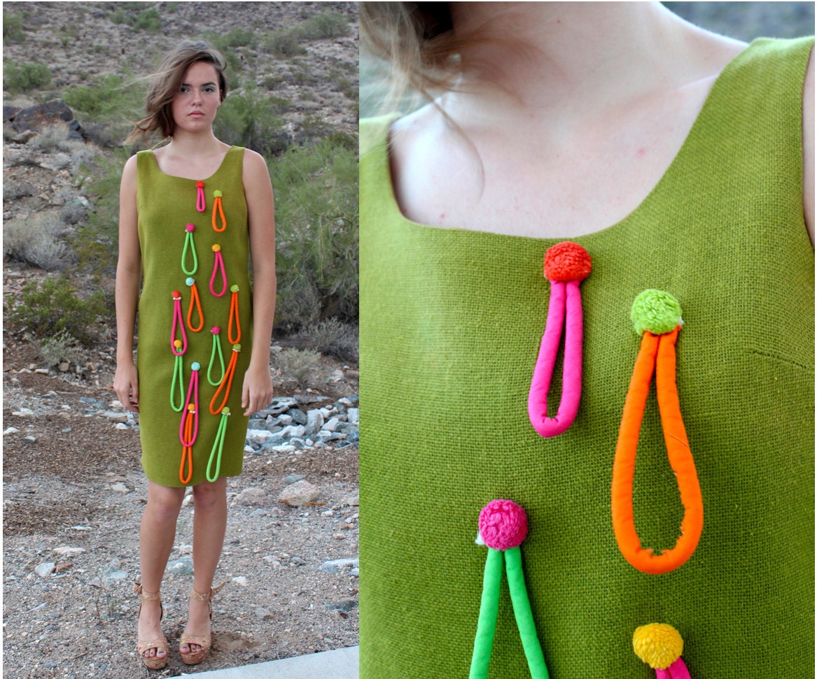 Vintage 1960s Mod Green Linen Shift Dress