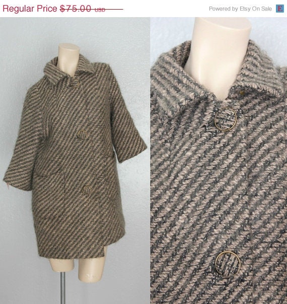 30% OFF. 1950's. gorgeous swing coat. mohair. striped. vintage coat. Sz l/xl.