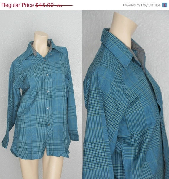 30% OFF. 1960's. plaid button up shirt. mens wear. vintage shirt. Sz m/l.