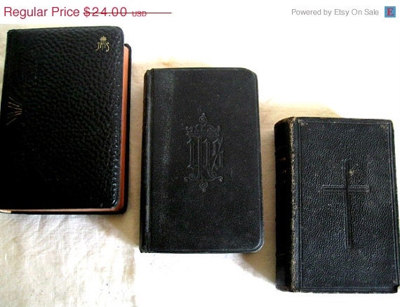 sToReWiDe sale Antique Prayer Book - French - Cottage chic Paris Apartment Books