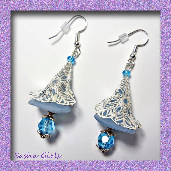 Ruffle blue Calla Lily crystal earrings