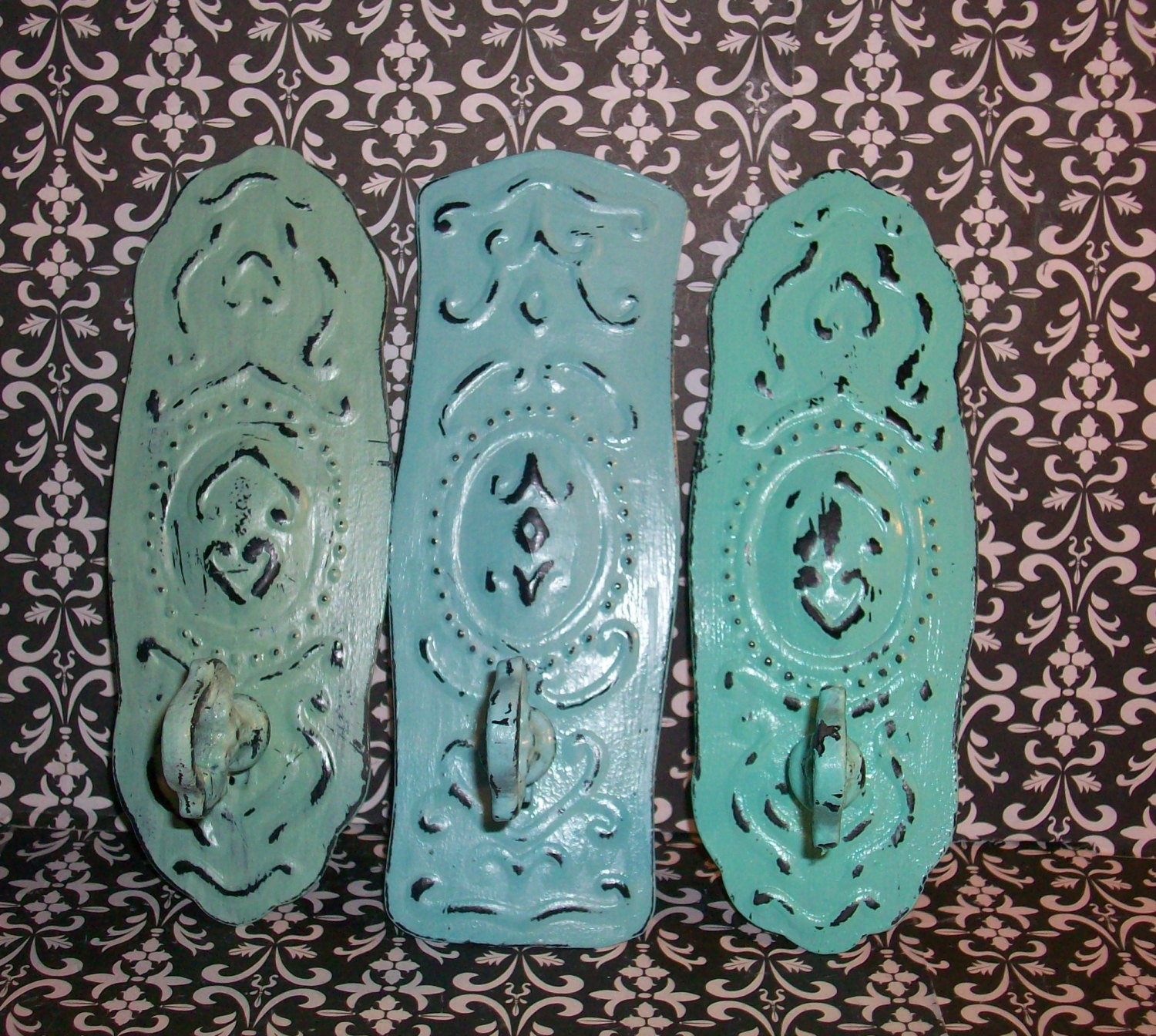 3 Beach Themed Faux Vintage Metal Wall Plaque with Key Hook