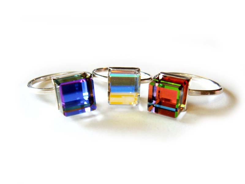 Geometric 3D Crystal Cube Ring Color Changing FX