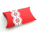 Gift Wrap Pillow Box - Package of 3 - Red, Red Coral, Summer, Love, Lace, Wedding Favor, Party Favor, Romantic, White, Beige, Favor, Cute