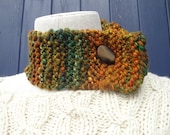 Pimento Merino Scarf or Neckwarmer. Hand Dyed and Hand Spun Natural Wool. Free Shipping.