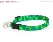 ON SALE Safety Cat Collar - Green Circles - Breakaway Cat Collar