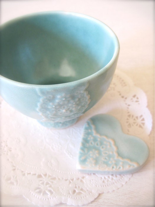 Aqua Blue Porcelain Lace Bowl with Heart Lace Cutlery Rest Set -Hideminy Lace Series