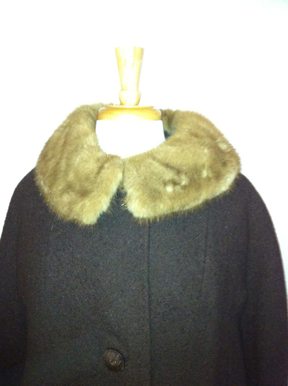 Vintage Women's Brown Wool 1960s Swing Coat with Blonde Mink Collar Medium
