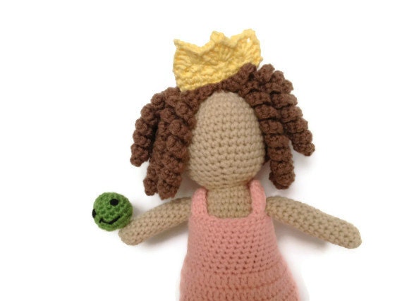 Princess and the Pea Faceless Crochet Doll amigurumi
