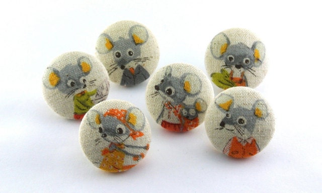 Thumbtacks / Magnet  /  Mice Push Pin On Natural  Japanese Fabric  Tacks 71