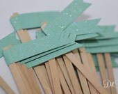 25 Turquoise Textured Glitter topped drink stirrers / stir sticks