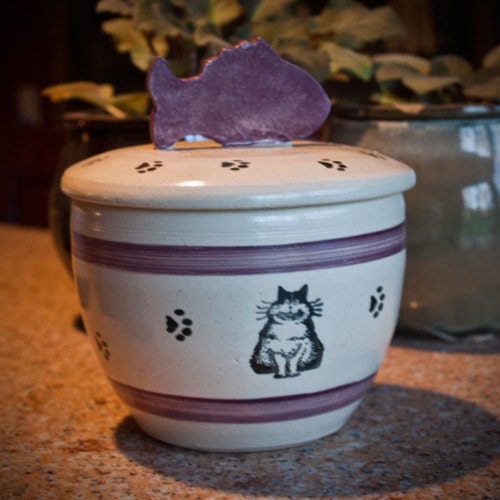 Fat Cat Treat Jar in Berry