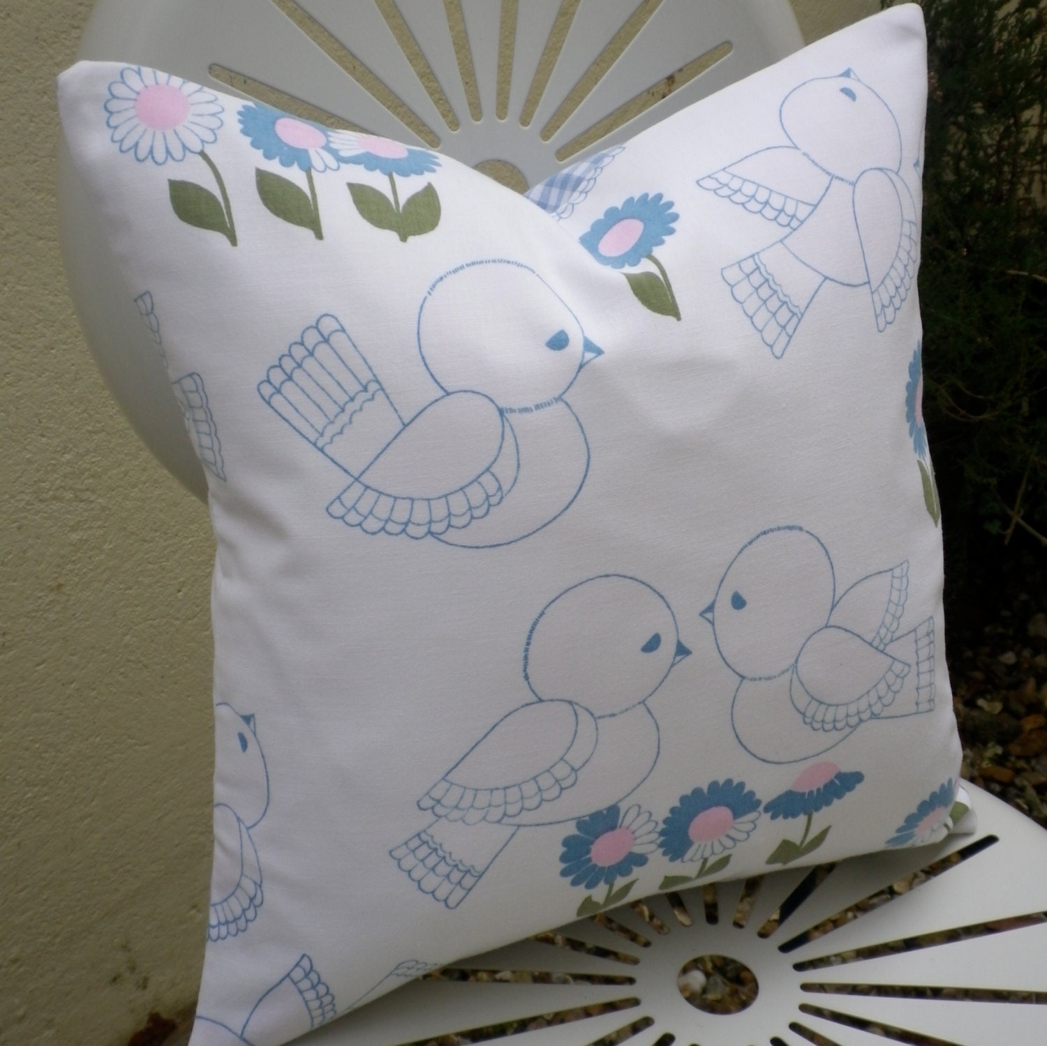 Vintage 1970s Birds French Cotton & Gingham Fabric Cushion Pillow