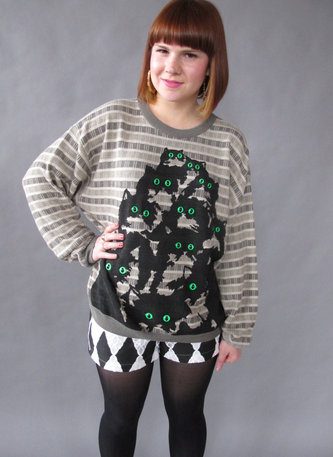 Gray Pattern Kitty Sweater. One of a kind vintage. XL
