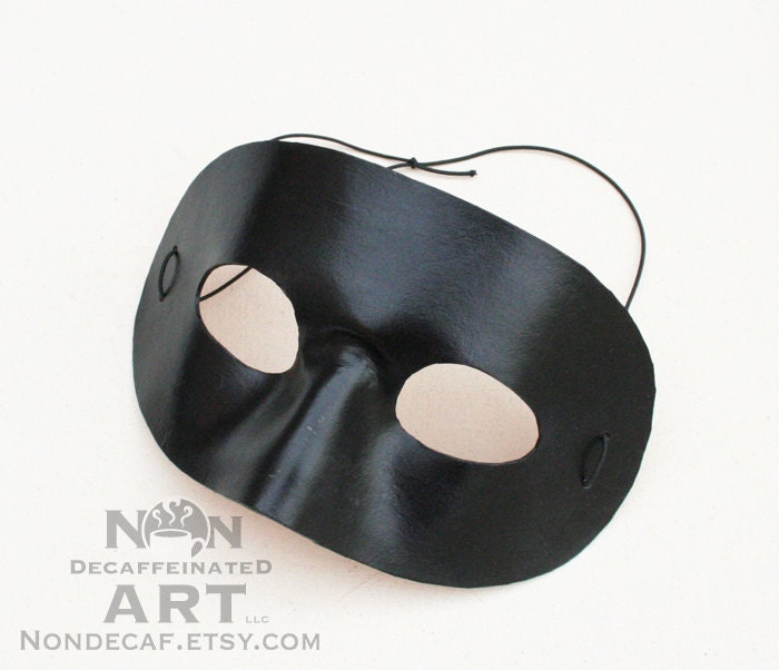 Domino Mask - Handmade Leather Mask - in black