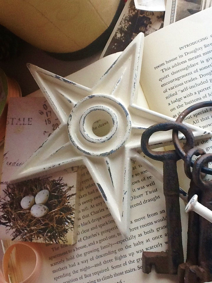 Shabby Cream Star Wall Hook - Bright Cast Iron Star - Distressed Shabby - Metal Wall Hook- Nautical- Winter -Cottage Decor