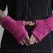 Fuschia knit Fingerless gloves for women