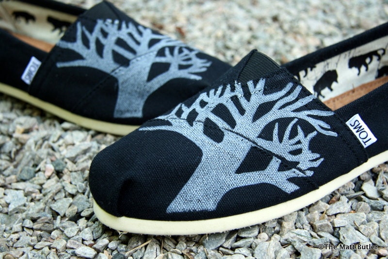 Tree TOMS shoes