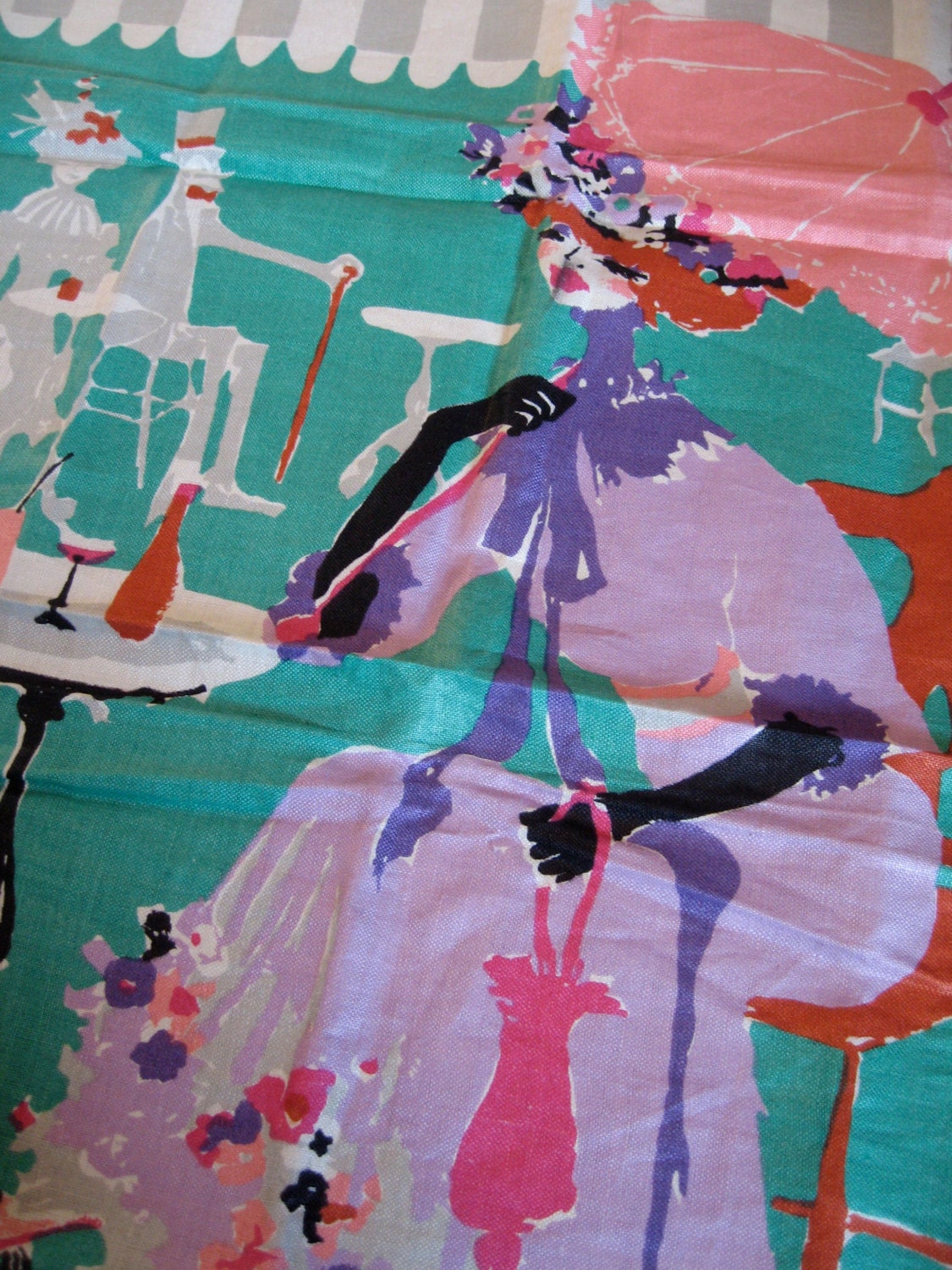 Mon cheri. Amazing La Gai Paris midcentury towel, unused, great condition.