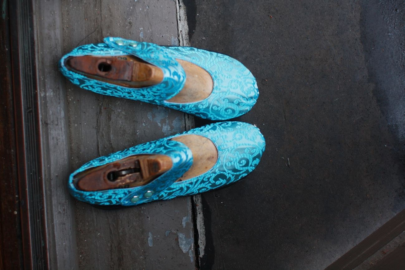 Size 8.5 Wide for Orthotics, Ready to Ship, Round Toe Near Ankle Strap Shoes,  Teal Blue with Recycled Rubber Soles