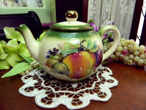 Staffordshire Mayfayer Teapot Tea Pot Teapot  England  - Fruit Motif 9390