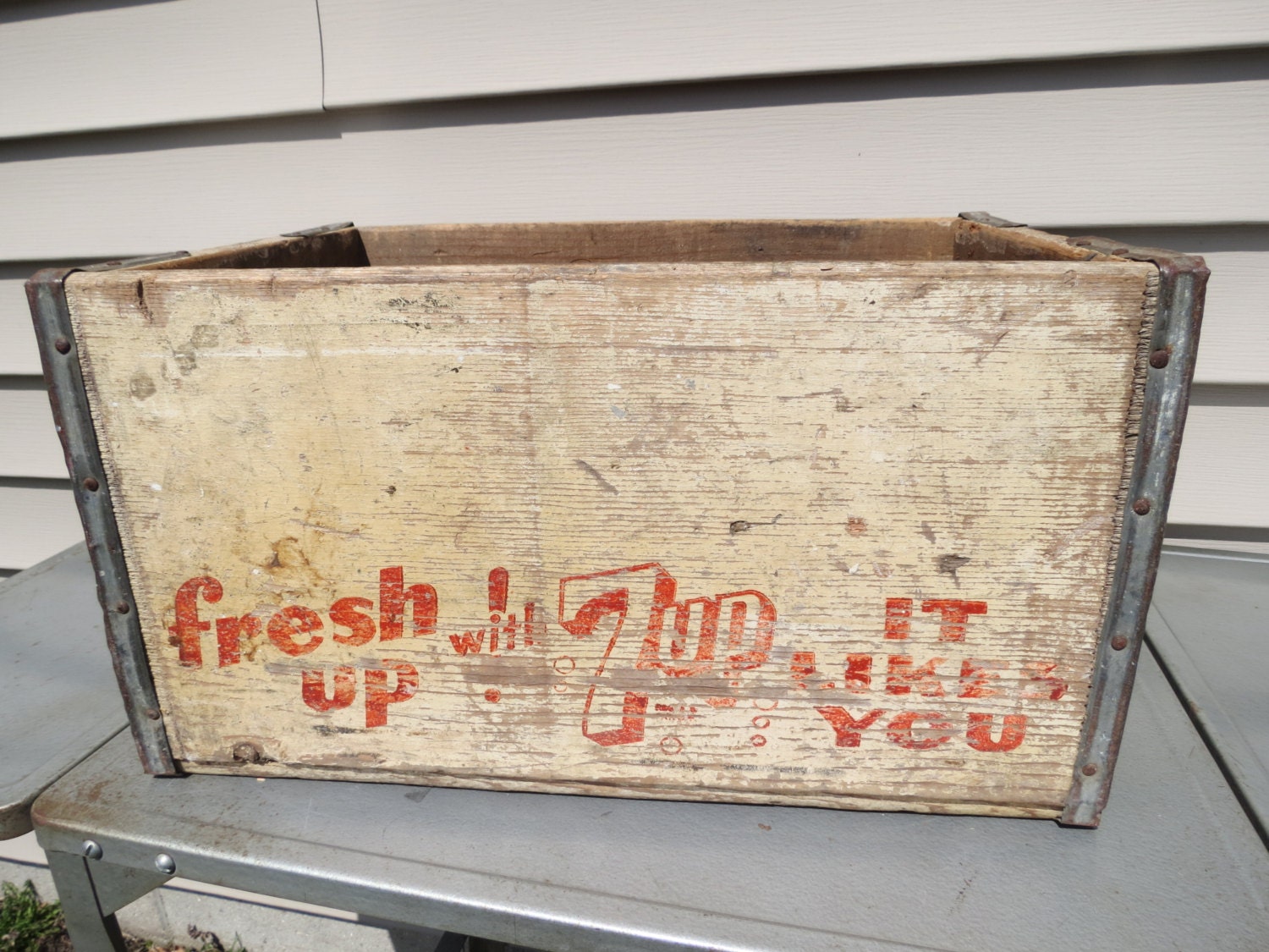 Vintage 7up Soda Crate.