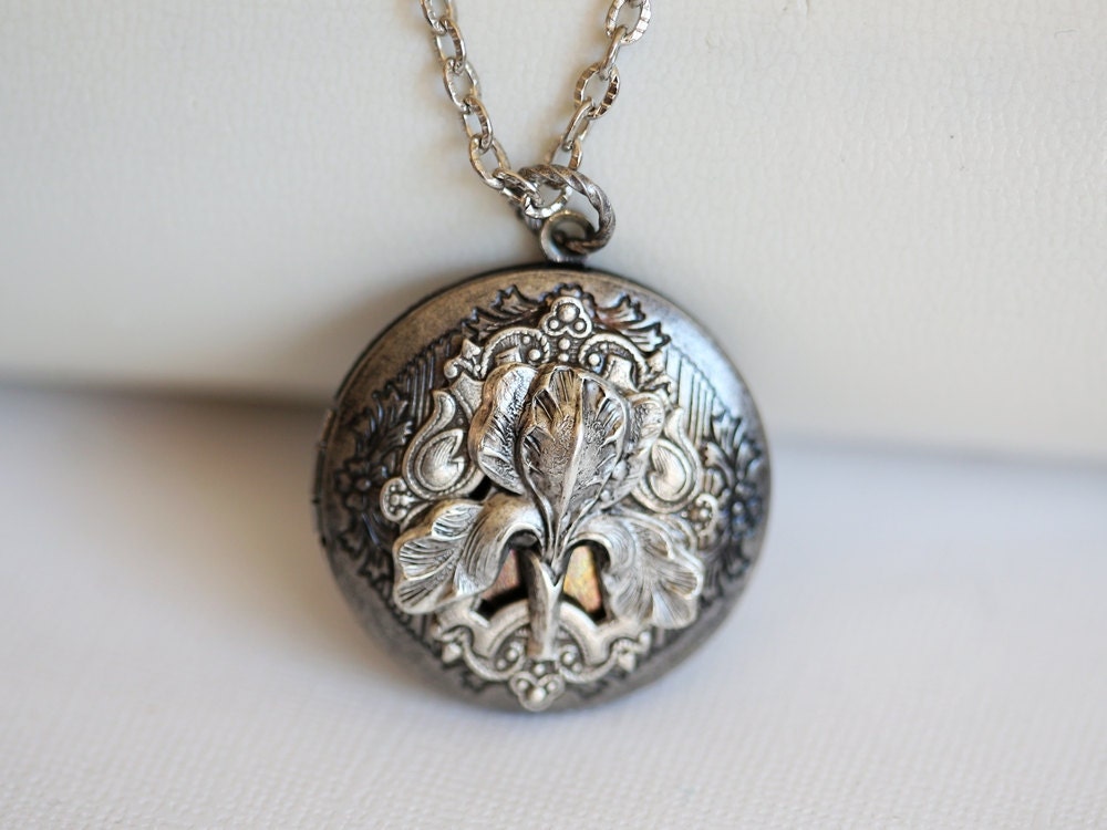 Locket,Iris locket,Silver Locket,filigree locket necklace,photo locket ,bridesmaid gift  locket - silver locket