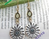 Pretty retro silver crafted round flower with green drop crystal earrings pendant vintage style