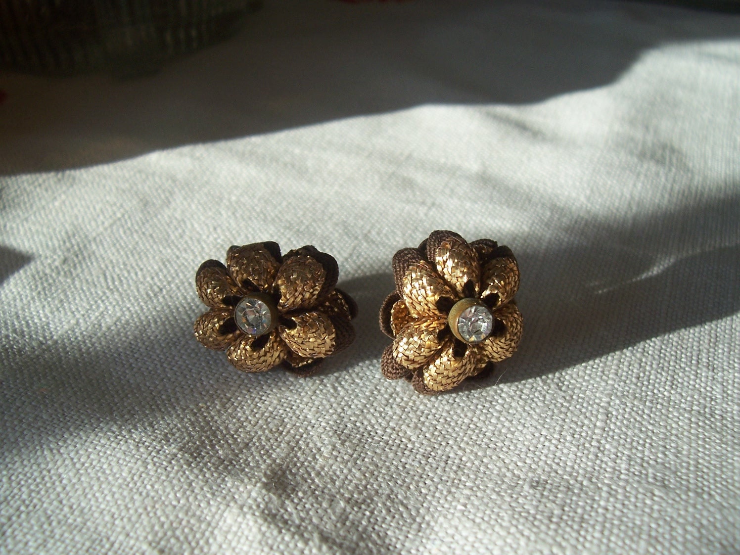 1920s 1930s Vintage Brown and Gold Rick Rack Earrings with Rhinestones