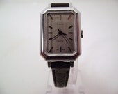 Vintage NOS 1970s Timex Electric Retro Style Women's Watch in Silver Tone with Hifi Black Band and Sweep Second Hand