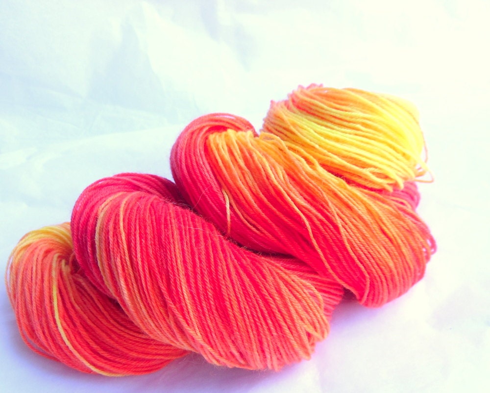 Wool Sock Yarn 100g, hand dyed, machine washable, BFL, fingering yarn, yellow, orange, red