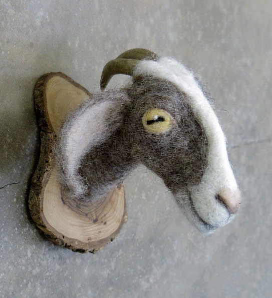 Needlefelted Miniature Goat Torso style fake huntingtrophy/taxidermy