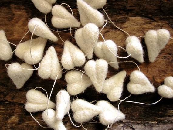 Rustic Wedding Garland - Off White Wedding Garland - Wedding Heart Garland - Cream Hearts Garland