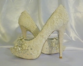 Twinkle Toes vintage lace wedding shoes 5 1/4 inch heel and peep toes