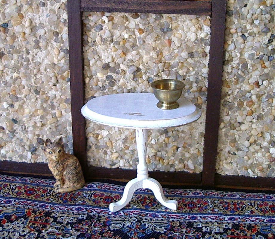 Shabby Chic Table, Oval Table, Dollhouse Miniature 1/12 Scale